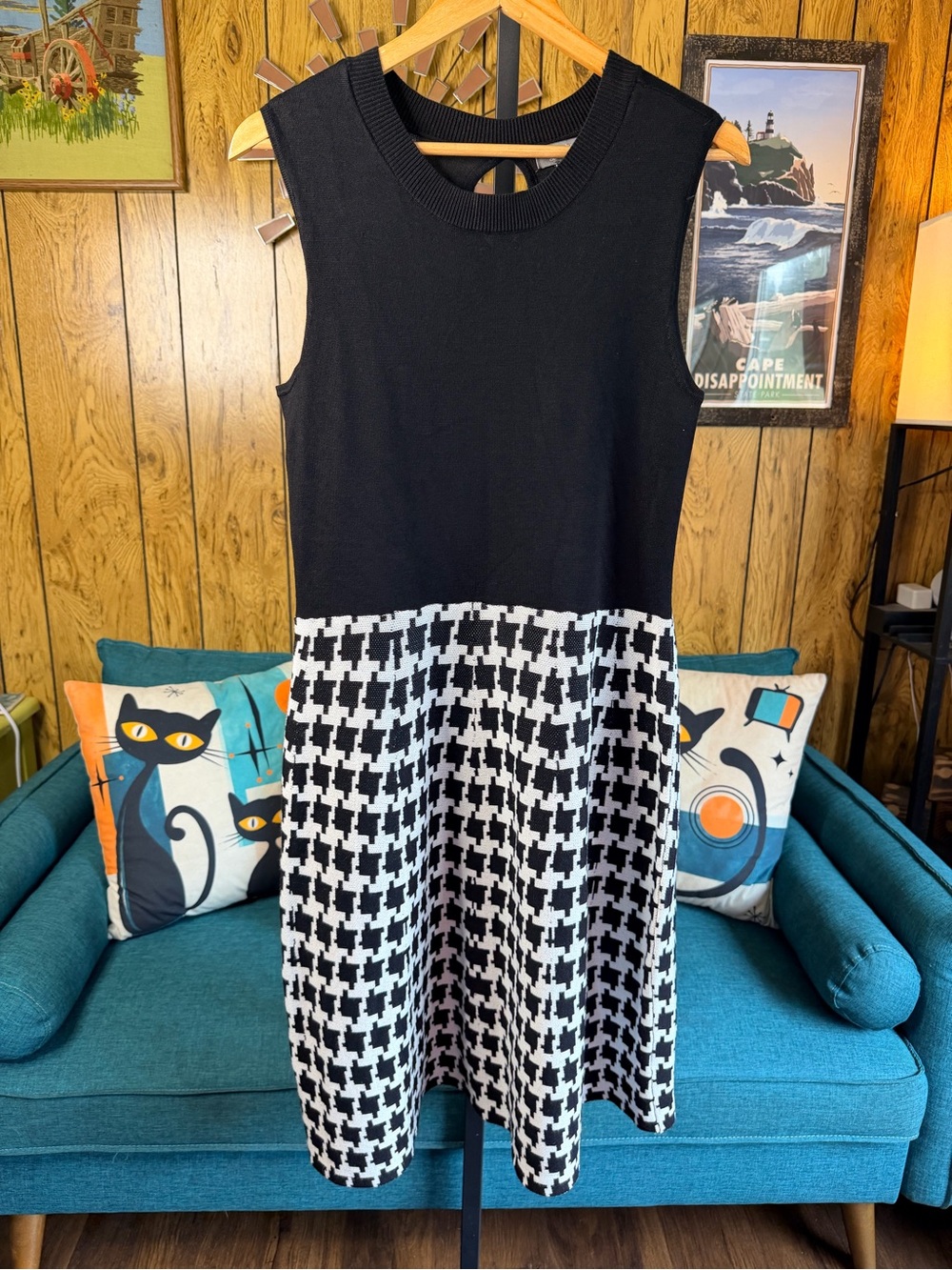 Sleeveless Knit Houndstooth Midi Dress